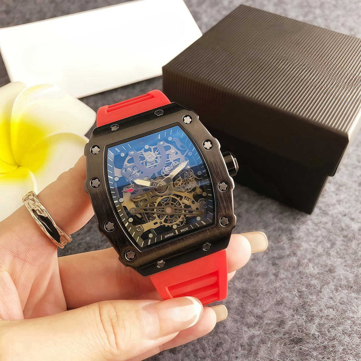 Men's Racing Sport Watch – Multi-Color Silicone Strap